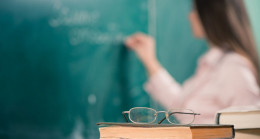 Öğretmenlerin zorunlu çalışma yükümlülükleri 1 yıl ertelendi – Son Dakika Eğitim Haberleri