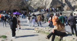 Kapadokya bayram tatilinde doldu taştı