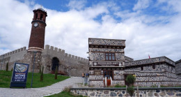 Erzurum Şehir Arşivine ziyaretçi akını