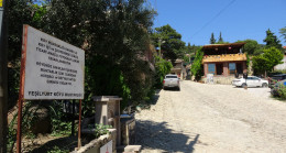 Çanakkale’nin Yeşilyurt köyünde sadece turistler ücretsiz fotoğraf çekebiliyor