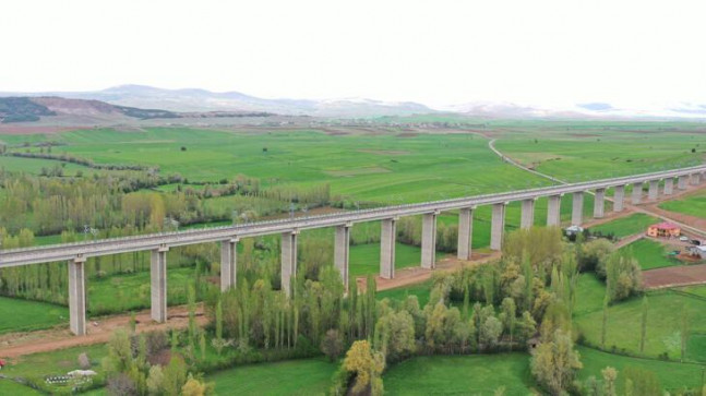 Ankara-İzmir Hızlı Treni ile 14 saatlik yolculuk 3,5 saate inecek – Son Haberler