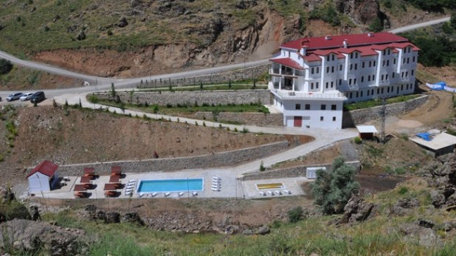 Tunceli’de dağ köyüne 3 yıldızlı termal otel