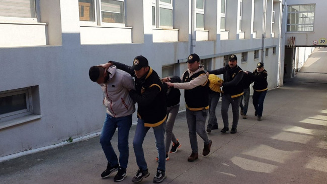 Depremde yıkılan binalarla ilgili tutuklu sayısı 160’a yükseldi – Son Dakika Türkiye Haberleri