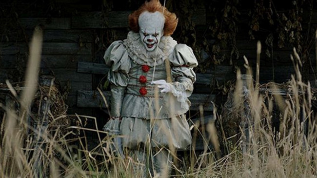 O (It) filminin dizisi geliyor