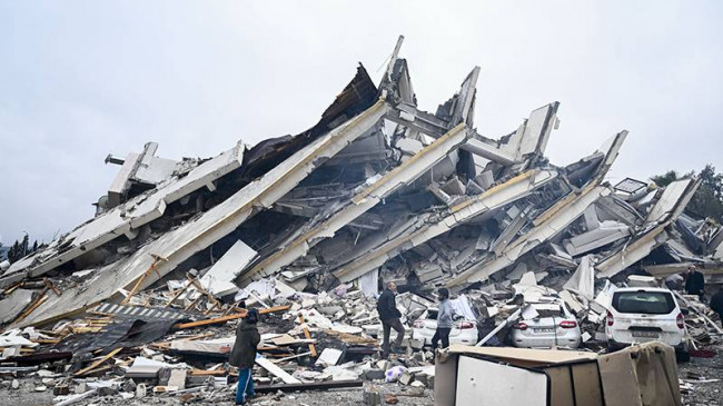 Deprem bölgesindeki esnaf işletmelerinin yüzde 50,49’u ağır hasarlı
