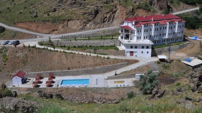 Tunceli’de dağ köyüne 3 yıldızlı termal otel