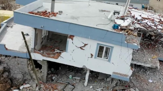 Adıyaman’da 280 haneli belde enkaz yığınına döndü