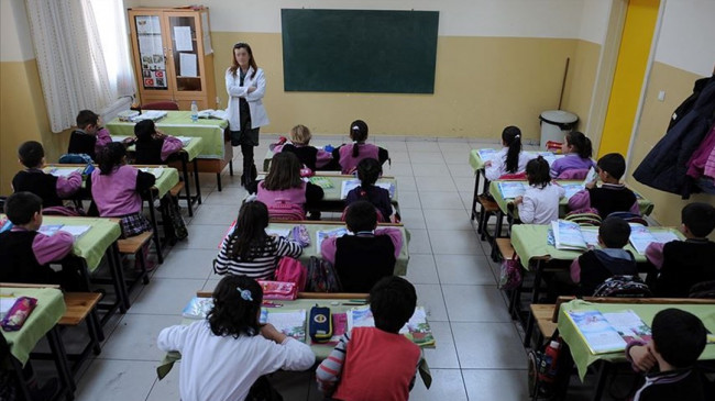 Öğretmenlerin ek ders ücreti verilecek mi? Milli Eğitim Bakanlığı’ndan ek ders açıklaması – Son Dakika Eğitim Haberleri