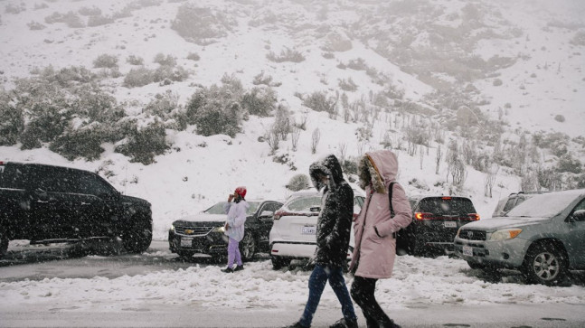 ABD’nin California eyaletinde kar fırtınası etkili oldu