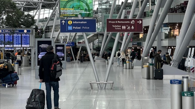 Almanya’da grev nedeniyle 325’ten fazla uçuş iptal edildi – Son Dakika Dünya Haberleri