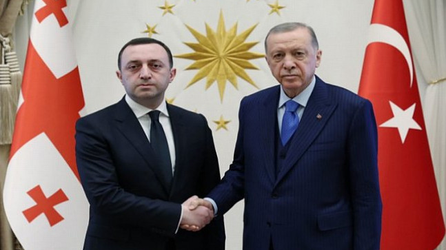 Gürcistan Başbakanı Garibaşvili Külliye’de – Siyaset