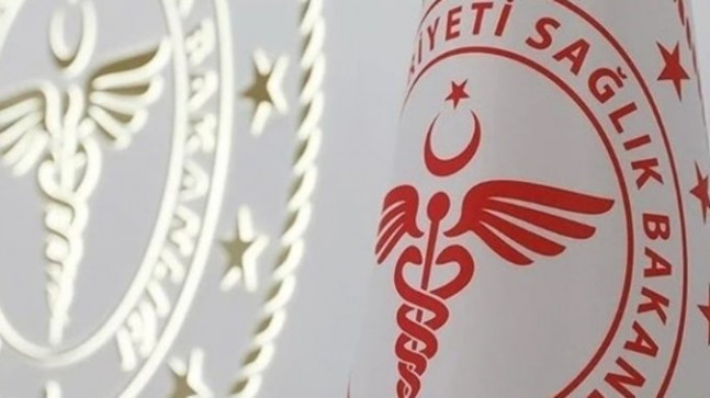 Deprem bölgesi sağlık personeli atamaları ne zaman? Yer değişikliği kurası hangi tarihte yapılacak? Fahrettin Koca son dakika açıkladı!