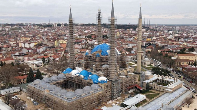 Selimiye’yi ortostat döşeme tekniği ile çevresindeki su kuyuları ve sarnıçlar ayakta tutuyor