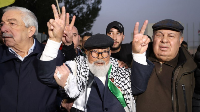 “Esirlerin şeyhi” 17 yıl sonra özgür – Son Dakika Dünya Haberleri