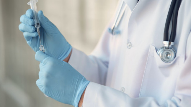 Fransa’da ortaokul öğrencileri için ücretsiz HPV aşısı kampanyası başlıyor