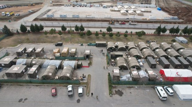 Kahramanmaraş Sahra Hastanesi’nde 100’e yakın ameliyat yapıldı