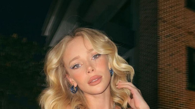 TikTok fenomeni Yaren Alaca’dan jakuzi pozları!