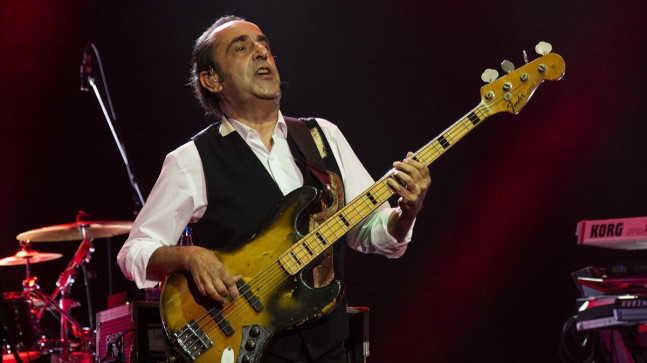 Kanserle mücadele eden Özkan Uğur’dan üzen haber: Entübe edildi