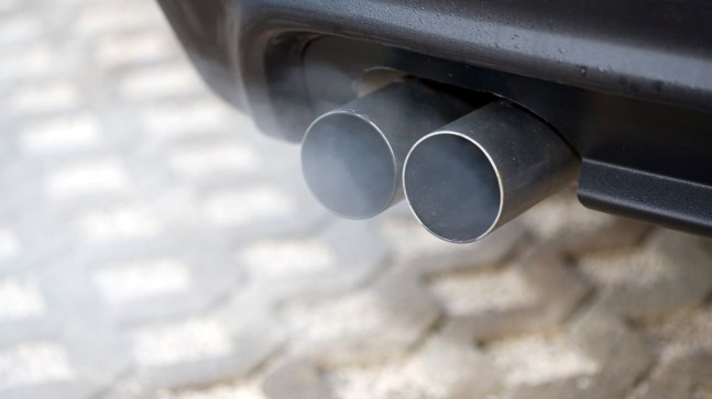 İngiltere’de çevreyi kirleten araçlar iki kat fazla park ücreti ödeyecek – Son Dakika Dünya Haberleri