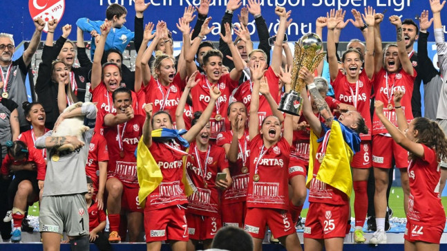Kadınlar Futbol Süper Ligi’nde şampiyon belli oldu – Son Dakika Spor Haberleri