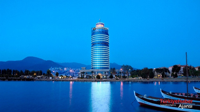 Wyndham Grand İzmir Özdilek'te Işıl Işıl Bir Yılbaşı Kutlaması
