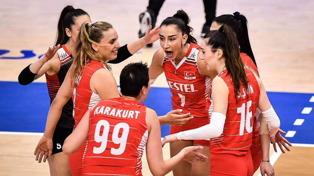 Ebrar Karakurt’tan kendisini hedef alanlara paylaşımla yanıt