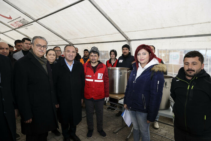 Bakan Bozdağ: Devlet, bütün imkanları ile ülkemizin her yerinde seferber #2