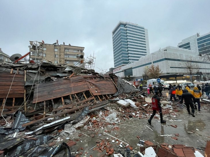 DEPREM UYGULAMALARI | Telefonunuzda mutlaka bulunması gerek! Deprem anında kullanılabilecek uygulamalar neler? iPhone, Android acil durum uygulamaları... AFAD, GÜVENDEYİM...