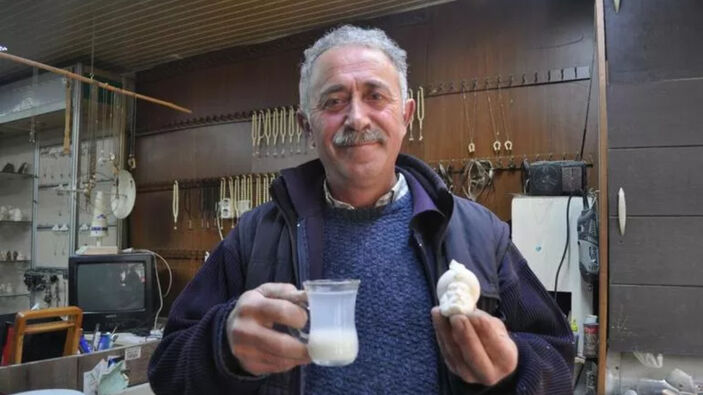 Şekeri bıraktırdı! 30 yıldır lületaşı tozu içen esnafın son hali...