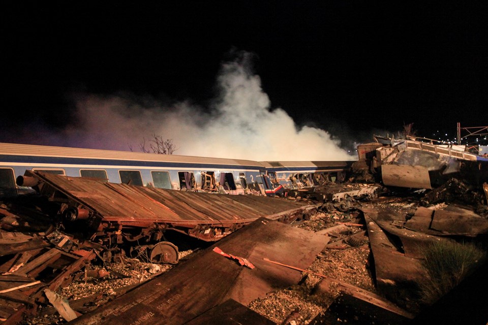 Yunanistan'da iki tren çarpıştı: 32 kişi hayatını kaybetti, 85 yaralı var - 2