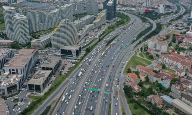 İstanbul trafik yoğunluğu kaç? 16-17 Haziran 2023 İstanbul'da nerelerde trafik var, yoğunluk yüzde kaç? İstanbul trafik yoğunluğu haritası!